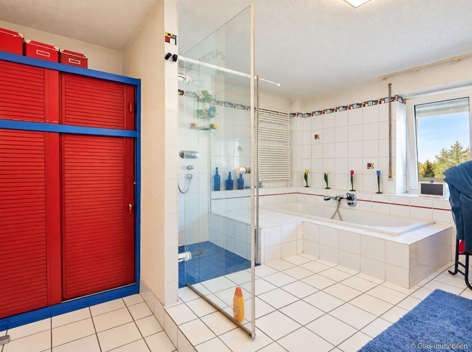 Badezimmer im OG Einfamilienhaus V�lklingen