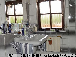 Gro�es Bad mit Haus Saarlouis