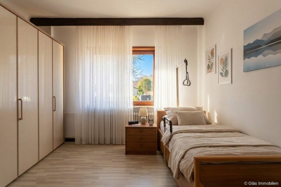 Schlafzimmer Erdgeschoss Zweifamilienhaus Saarbr�cken / Gersweiler