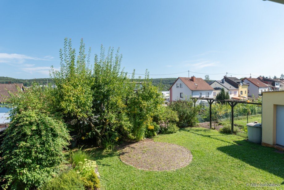 Fernsicht von der Terrasse Zweifamilienhaus V�lklingen