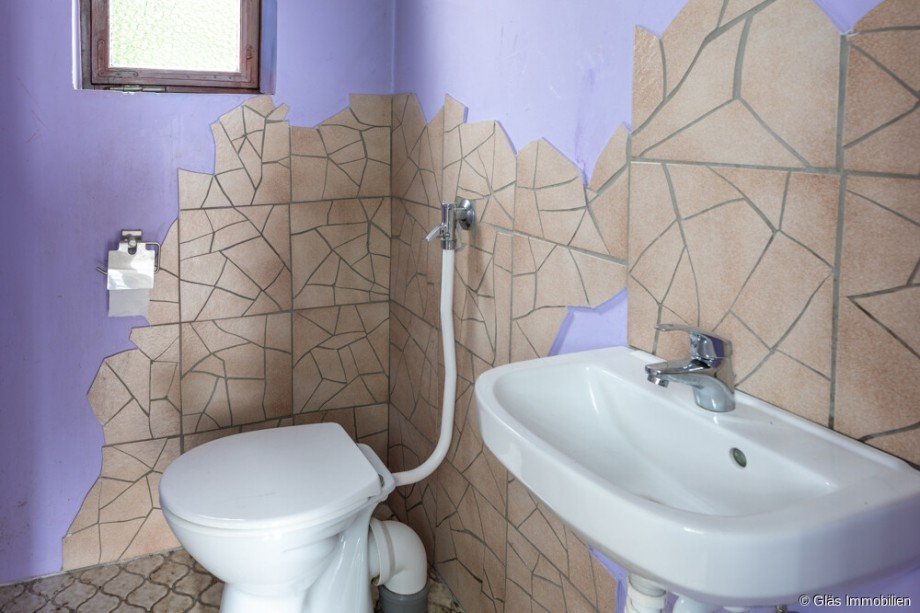 G�ste WC Doppelhaush�lfte Wadgassen