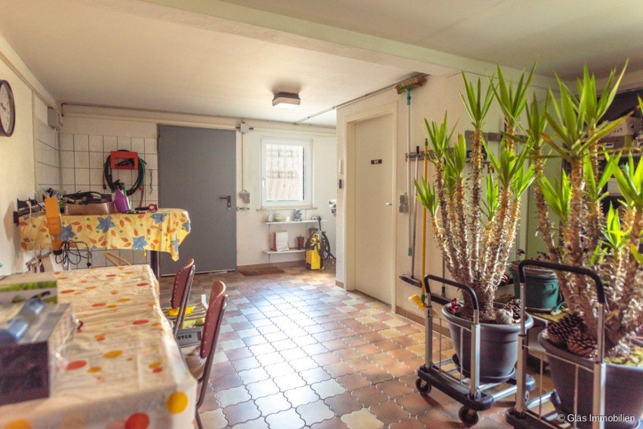 Abstellraum Kellergescho� Zweifamilienhaus V�lklingen